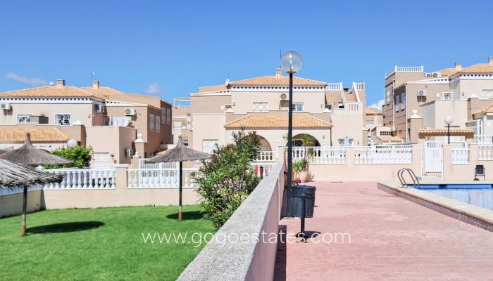 Te koop - Huis - Bungalow - Torrevieja - Torrevieja Centro