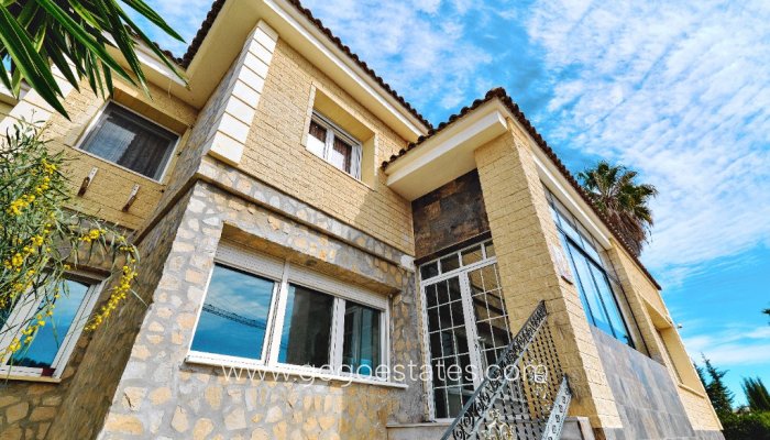 Te koop - Huis - Vrijstaande Villa - Orihuela - Dehesa de Campoamor