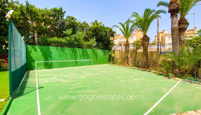 Te koop - Huis - Vrijstaande Villa - Orihuela - Villamartin