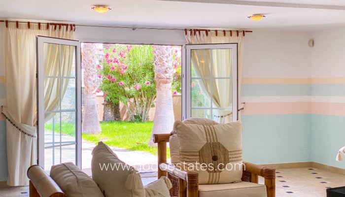 Te koop - Huis - Vrijstaande Villa - Orihuela - Villamartin