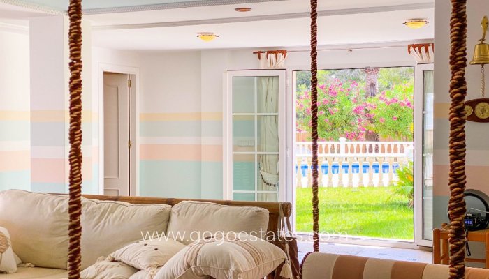 Te koop - Huis - Vrijstaande Villa - Orihuela - Villamartin