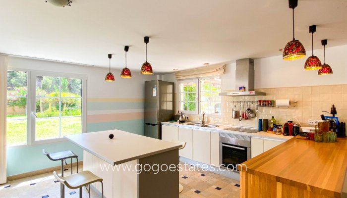 Te koop - Huis - Vrijstaande Villa - Orihuela - Villamartin