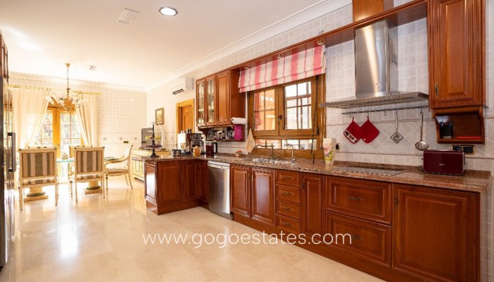 Te koop - Huis - Vrijstaande Villa - Orihuela - Campoamor