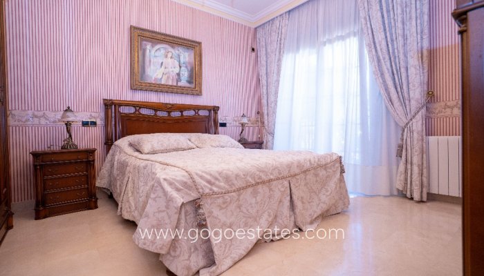 Te koop - Huis - Vrijstaande Villa - Orihuela - Campoamor