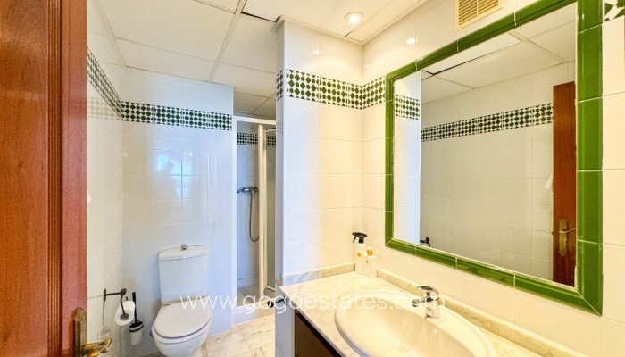 Te koop - Appartement - Appartement op de middelste verdieping - Torrevieja - Torrevieja Centro