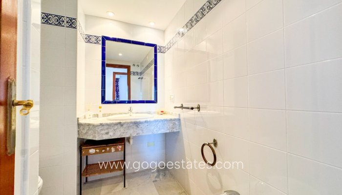 Te koop - Appartement - Appartement op de middelste verdieping - Torrevieja - Torrevieja Centro