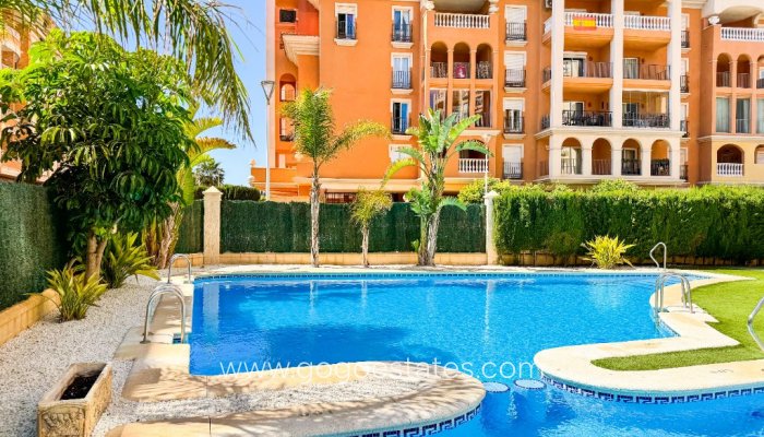 Te koop - Appartement - Appartement op de middelste verdieping - Torrevieja - Torrevieja Centro