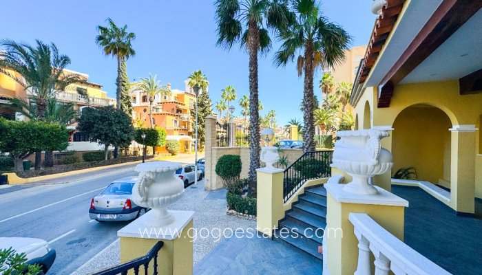 Te koop - Appartement - Appartement op de middelste verdieping - Torrevieja - Torrevieja Centro