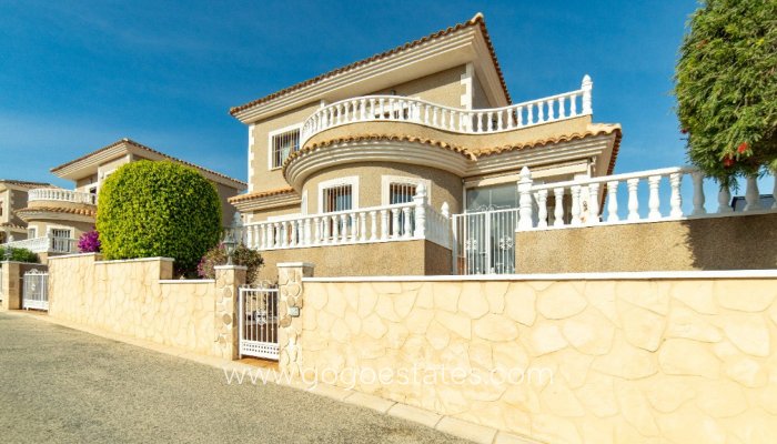 Te koop - Huis - Vrijstaande Villa - Orihuela - Los Altos