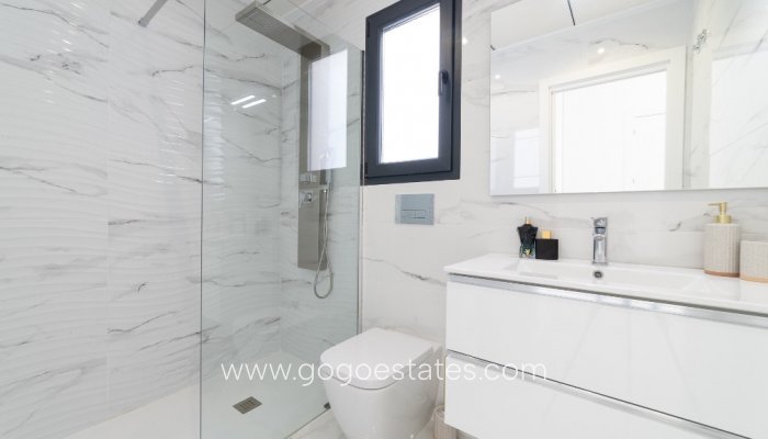 Revente - Maison - Villa Individuelle - Torrevieja - Torrevieja Centro