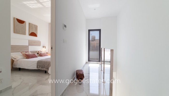 Revente - Maison - Villa Individuelle - Torrevieja - Torrevieja Centro