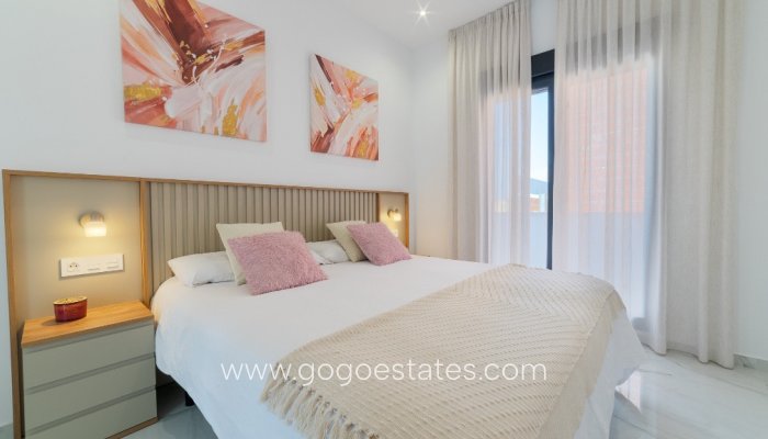 Revente - Maison - Villa Individuelle - Torrevieja - Torrevieja Centro