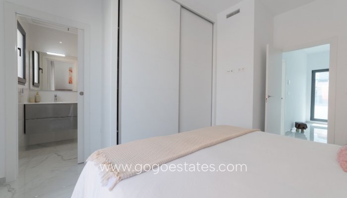 Revente - Maison - Villa Individuelle - Torrevieja - Torrevieja Centro