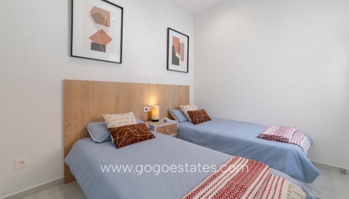 Revente - Maison - Villa Individuelle - Torrevieja - Torrevieja Centro