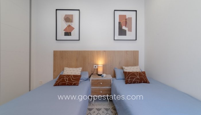 Revente - Maison - Villa Individuelle - Torrevieja - Torrevieja Centro