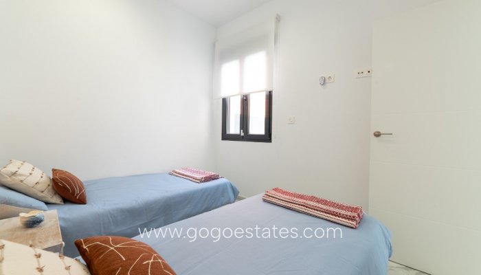 Revente - Maison - Villa Individuelle - Torrevieja - Torrevieja Centro