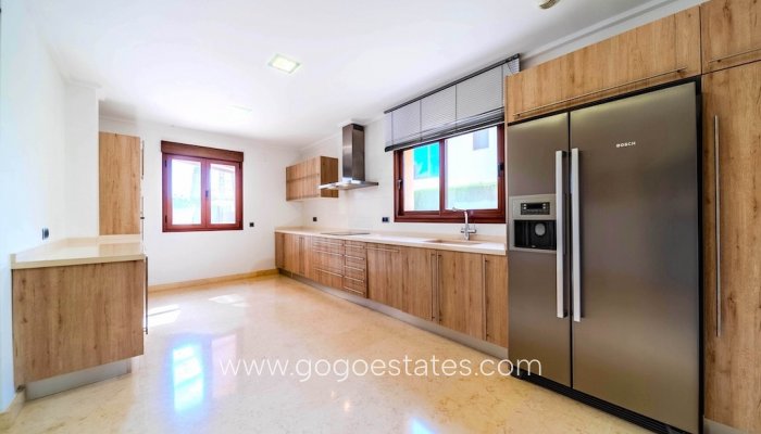 Te koop - Huis - Vrijstaande Villa - Orihuela - Cabo Roig