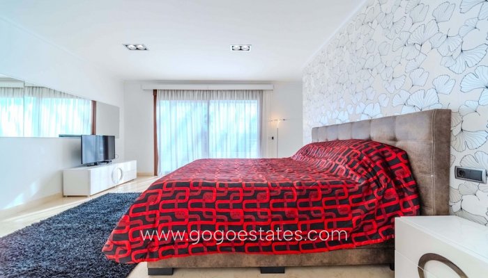 Te koop - Huis - Vrijstaande Villa - Orihuela - Cabo Roig