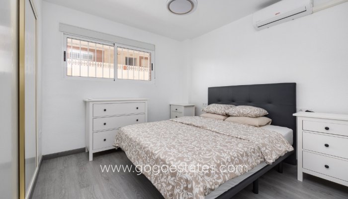 Revente - Appartement - Appartement au rez-de-chaussée - Orihuela - Punta Prima