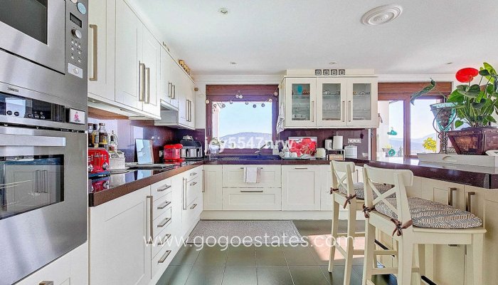 Te koop - Huis - Vrijstaande Villa - Pinoso - Pinoso Centro