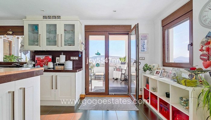 Te koop - Huis - Vrijstaande Villa - Pinoso - Pinoso Centro