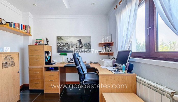 Te koop - Huis - Vrijstaande Villa - Pinoso - Pinoso Centro