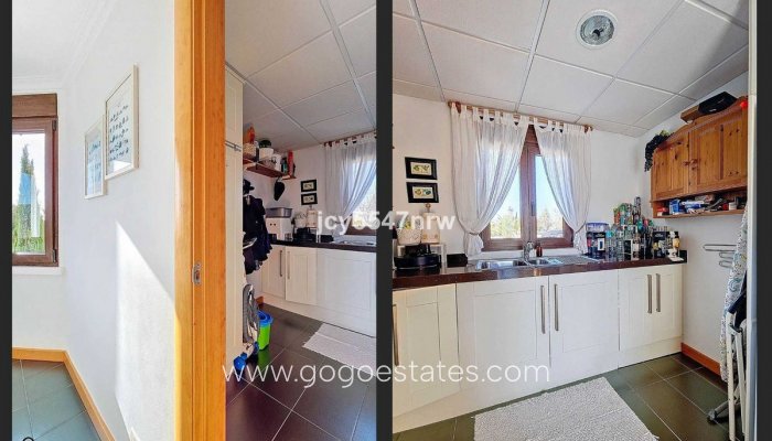 Te koop - Huis - Vrijstaande Villa - Pinoso - Pinoso Centro