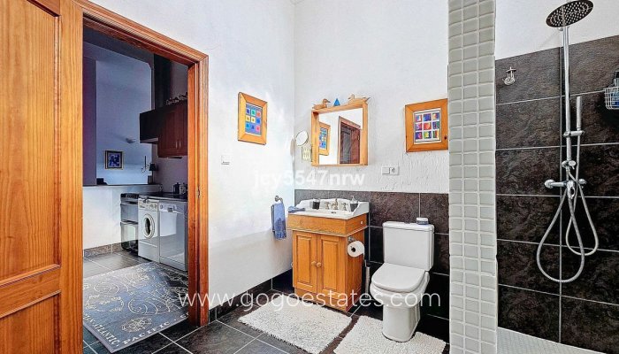 Te koop - Huis - Vrijstaande Villa - Pinoso - Pinoso Centro