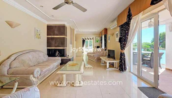 Te koop - Huis - Vrijstaande Villa - Teulada - Moraira