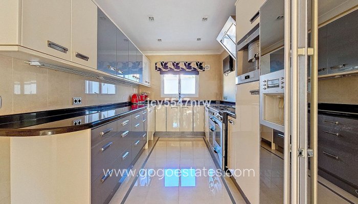 Te koop - Huis - Vrijstaande Villa - Teulada - Moraira