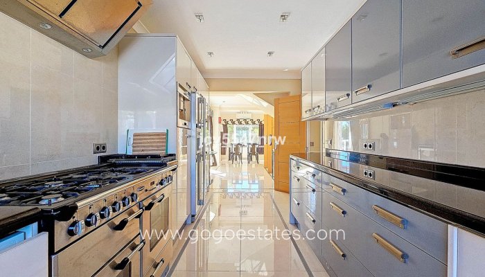 Te koop - Huis - Vrijstaande Villa - Teulada - Moraira