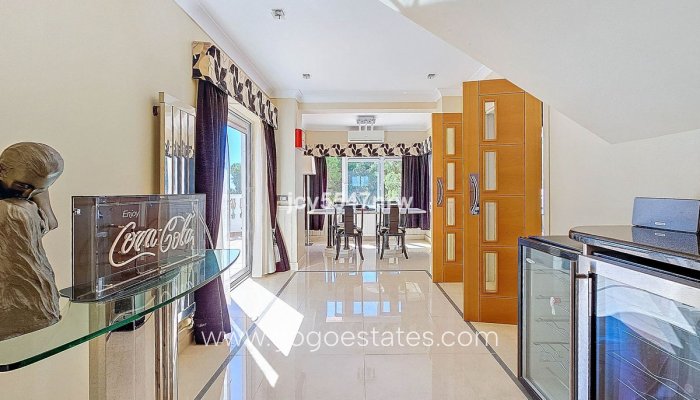 Te koop - Huis - Vrijstaande Villa - Teulada - Moraira