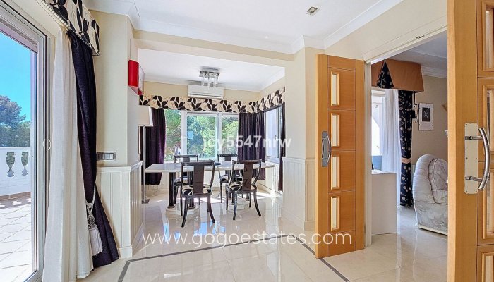 Te koop - Huis - Vrijstaande Villa - Teulada - Moraira