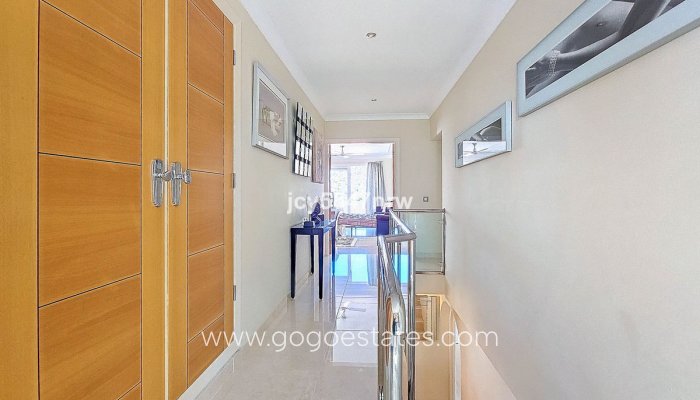 Te koop - Huis - Vrijstaande Villa - Teulada - Moraira