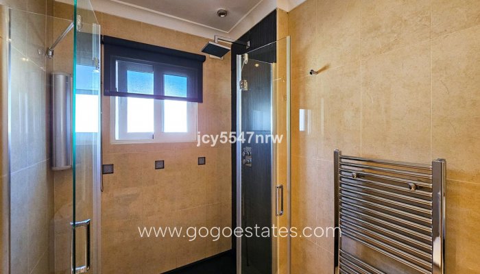 Te koop - Huis - Vrijstaande Villa - Teulada - Moraira