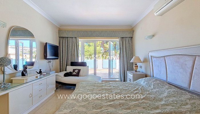 Te koop - Huis - Vrijstaande Villa - Teulada - Moraira