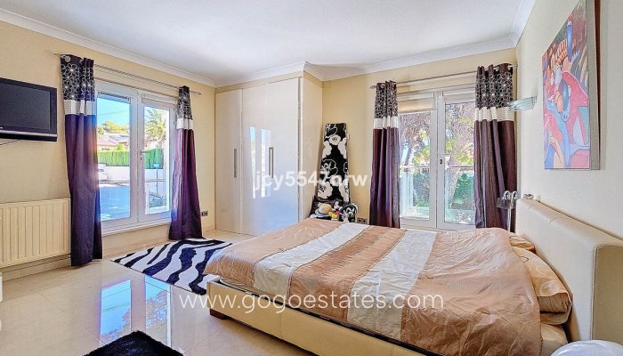 Te koop - Huis - Vrijstaande Villa - Teulada - Moraira