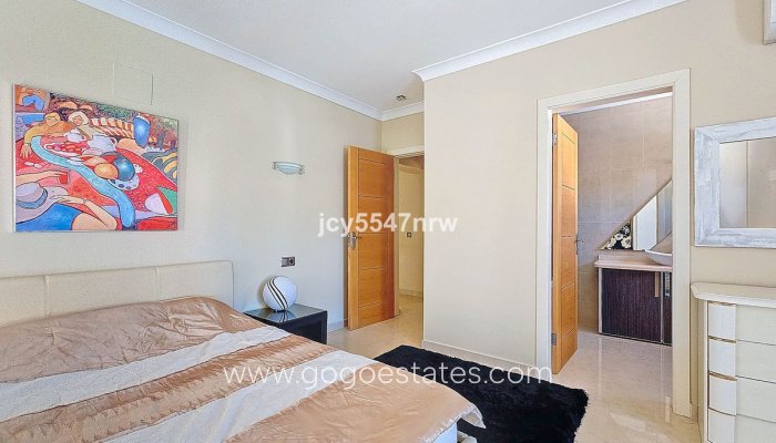 Te koop - Huis - Vrijstaande Villa - Teulada - Moraira