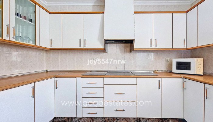 Te koop - Huis - Stadswoning - Pinoso - Pinoso Centro