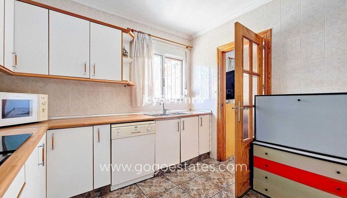 Te koop - Huis - Stadswoning - Pinoso - Pinoso Centro