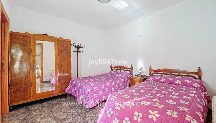 Te koop - Huis - Stadswoning - Pinoso - Pinoso Centro