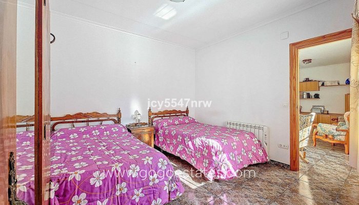 Te koop - Huis - Stadswoning - Pinoso - Pinoso Centro