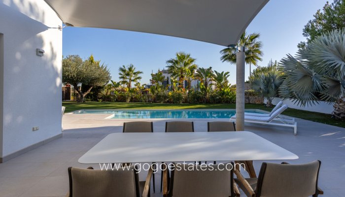 Te koop - Huis - Vrijstaande Villa - Orihuela - Orihuela Centro