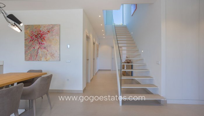 Te koop - Huis - Vrijstaande Villa - Orihuela - Orihuela Centro