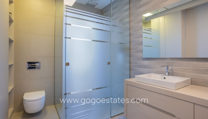 Te koop - Huis - Vrijstaande Villa - Orihuela - Orihuela Centro