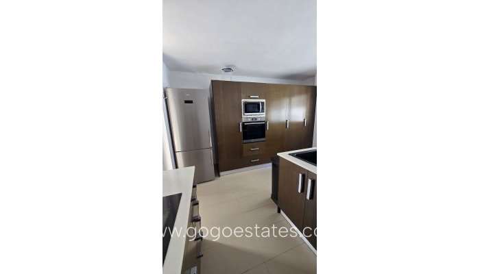 Te koop - Huis - Vrijstaande Villa - Polop - Polop Centro