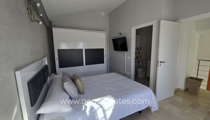 Te koop - Huis - Vrijstaande Villa - Polop - Polop Centro