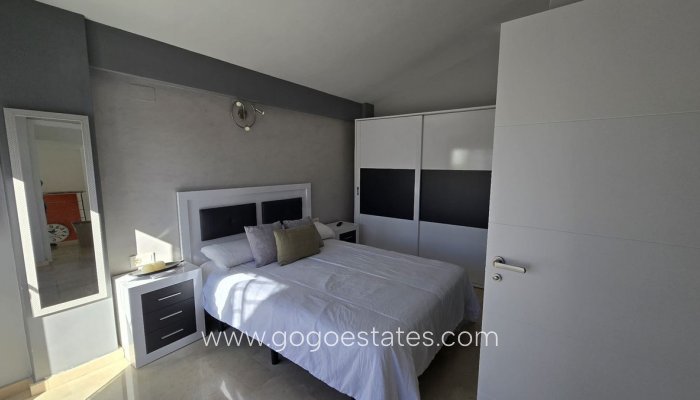 Te koop - Huis - Vrijstaande Villa - Polop - Polop Centro