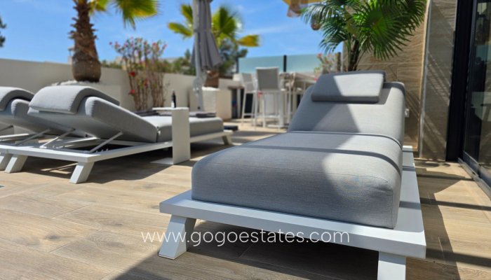 Te koop - Huis - Vrijstaande Villa - Los Montesinos - Los Montesinos Centro