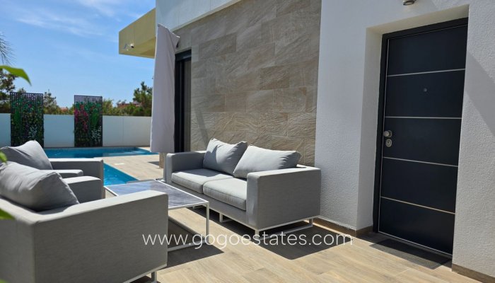 Te koop - Huis - Vrijstaande Villa - Los Montesinos - Los Montesinos Centro